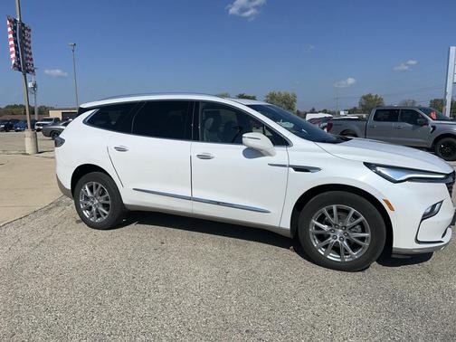 2022 Buick Enclave AWD Essence