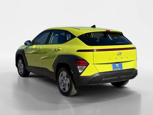 2024 Hyundai KONA SE