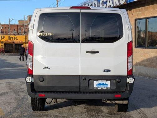 2020 Ford Transit-250 