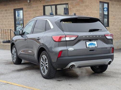 2022 Ford Escape SEL