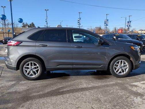 2021 Ford Edge SE