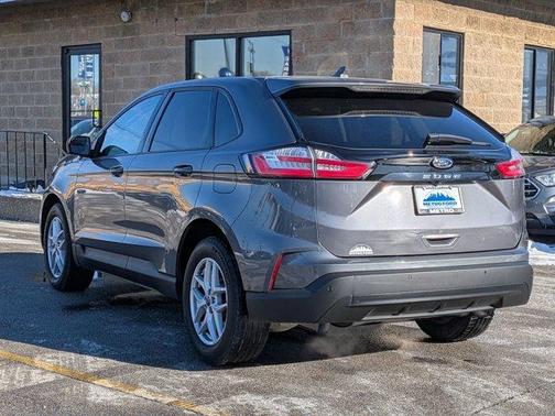 2021 Ford Edge SE