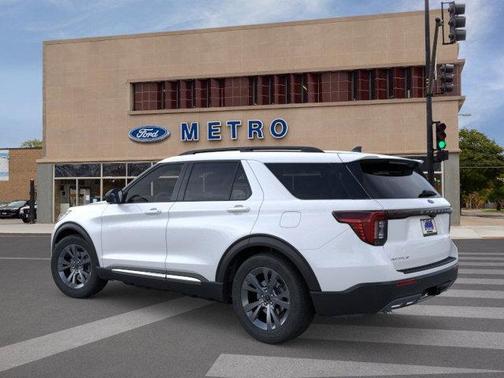 2025 Ford Explorer Active