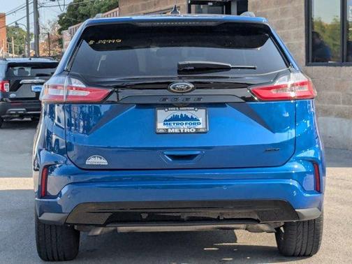 2023 Ford Edge SE