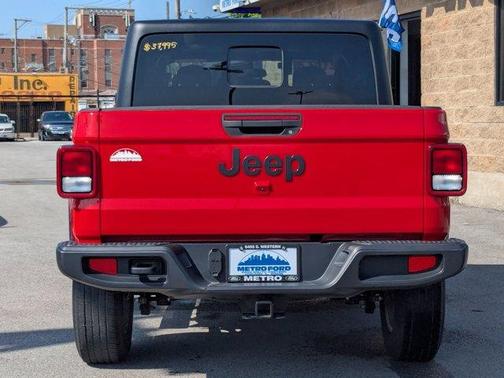 2023 Jeep Gladiator Sport