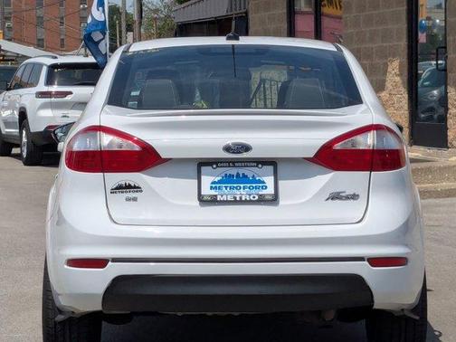 2016 Ford Fiesta SE