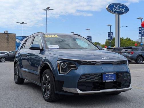 Mineral Blue 2024 Kia Niro EV Wind