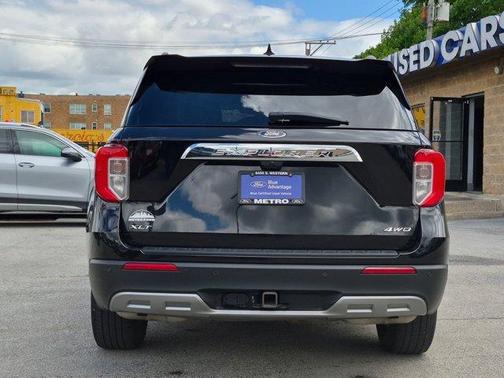 Agate Black Metallic 2023 Ford Explorer XLT