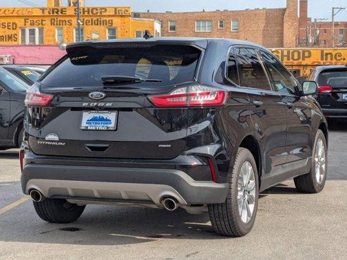 2022 Ford Edge Titanium