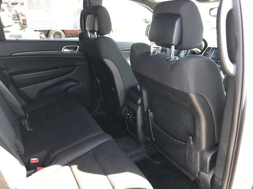 2018 Jeep Grand Cherokee Laredo for sale in Traverse City, MI - image 13
