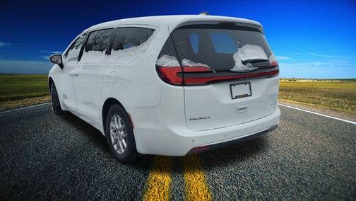 2024 Chrysler Pacifica Touring-L