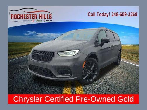 2023 Chrysler Pacifica Touring-L