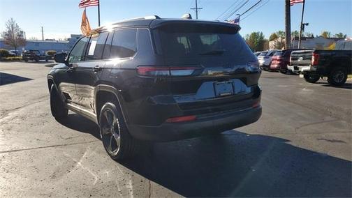 2024 Jeep Grand Cherokee L Laredo