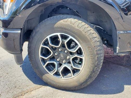 Agate Black Metallic 2023 Ford F-150 XLT