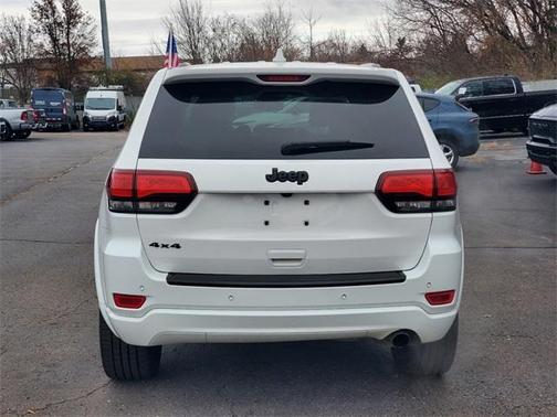 2017 Jeep Grand Cherokee Altitude