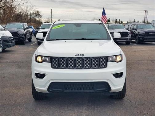 2017 Jeep Grand Cherokee Altitude
