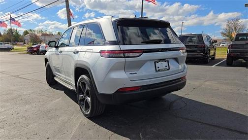 2024 Jeep Grand Cherokee Laredo