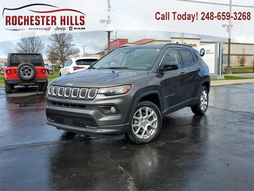 2022 Jeep Compass Latitude Lux