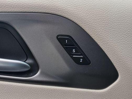 2024 Chrysler Pacifica Touring-L