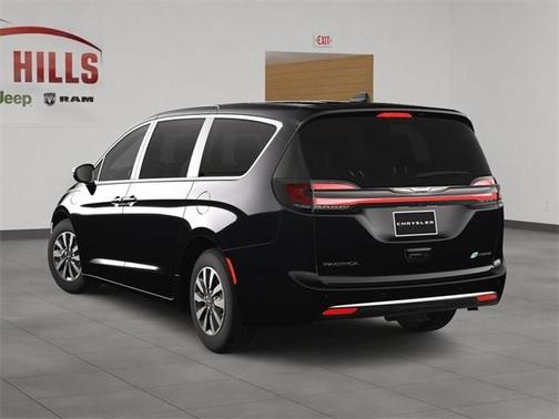 2025 Chrysler Pacifica Hybrid Select
