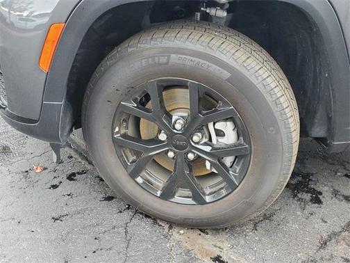 2024 Jeep Grand Cherokee L Laredo