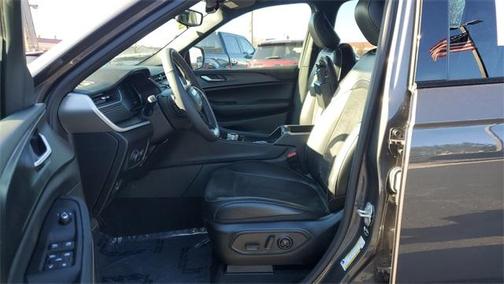 2024 Jeep Grand Cherokee L Laredo