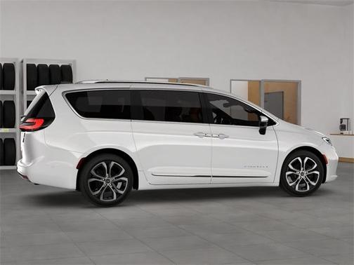 2026 Chrysler Pacifica Pinnacle