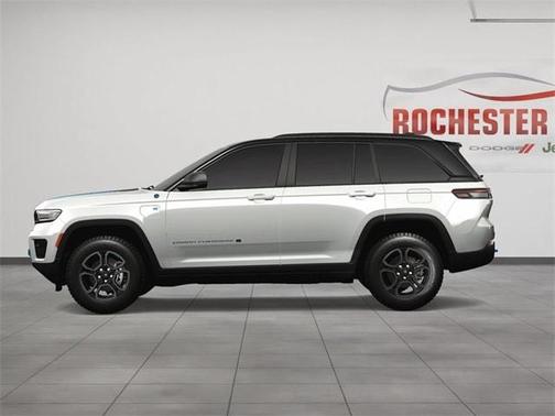 2023 Jeep Grand Cherokee 4xe Trailhawk