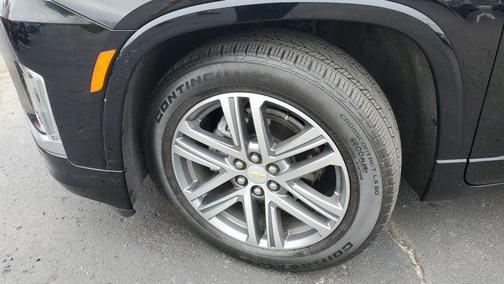 Black Metallic 2023 Chevrolet Traverse High Country