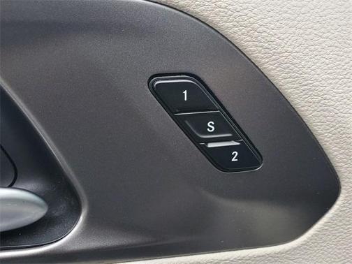 2024 Chrysler Pacifica Touring-L