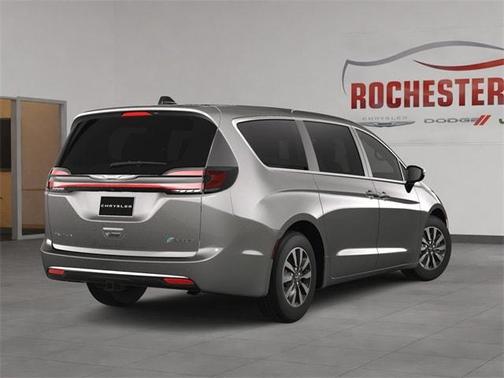 2025 Chrysler Pacifica Hybrid Select