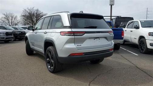 2023 Jeep Grand Cherokee Altitude