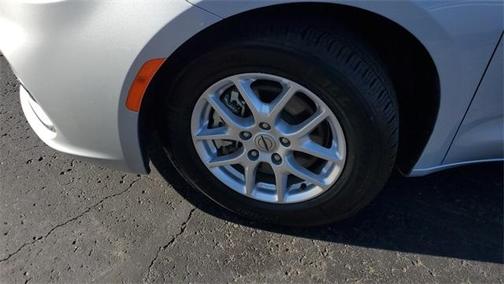 2024 Chrysler Pacifica Touring-L