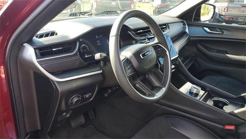 2024 Jeep Grand Cherokee L Laredo