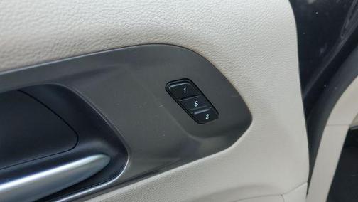 2024 Chrysler Pacifica Touring-L