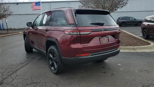 2024 Jeep Grand Cherokee Laredo