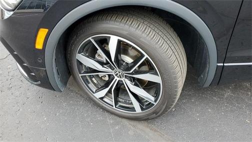2024 Volkswagen Tiguan 2.0T SEL R-Line