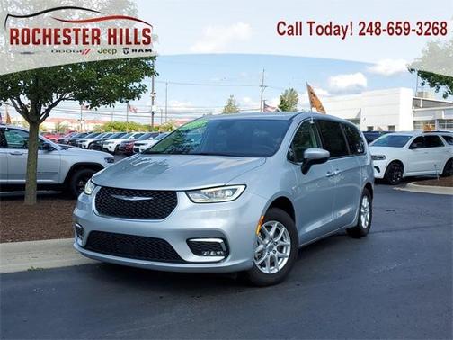 2023 Chrysler Pacifica Touring-L