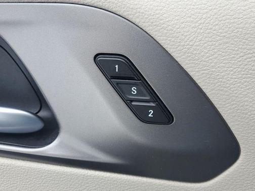 2024 Chrysler Pacifica Touring-L