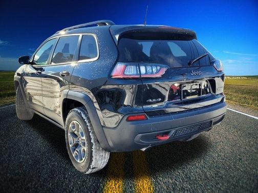 2022 Jeep Cherokee Trailhawk