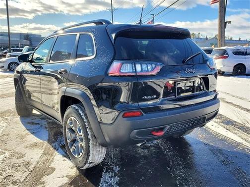 2022 Jeep Cherokee Trailhawk