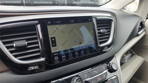 2018 Chrysler Pacifica Touring-L Plus