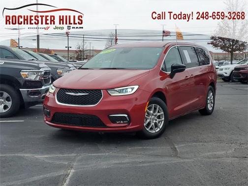 2024 Chrysler Pacifica Touring-L