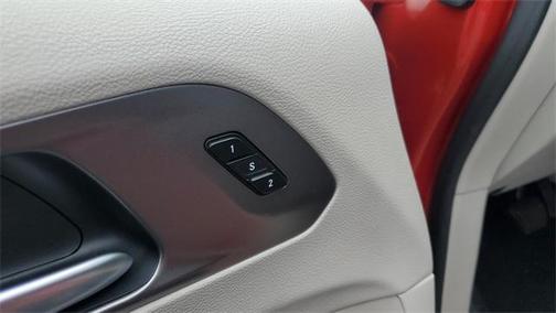 2024 Chrysler Pacifica Touring-L