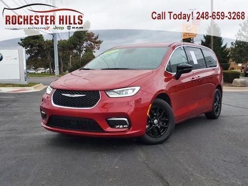 2024 Chrysler Pacifica Touring-L