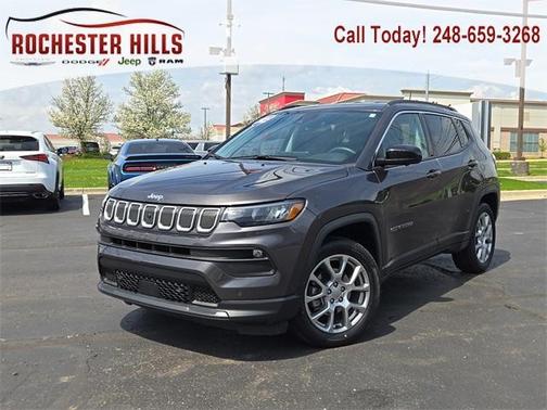 2022 Jeep Compass Latitude Lux