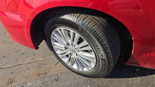 2016 Chrysler Town & Country Touring-L