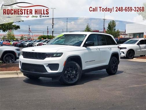2024 Jeep Grand Cherokee Laredo