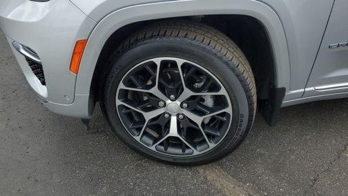 2022 Jeep Grand Cherokee 4xe Summit