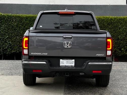 Photo 3 of 19 of 2020 Honda Ridgeline RTL-E